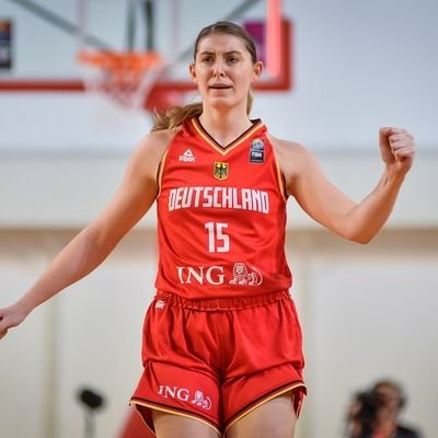 French fan of Luisa Geiselsöder

Drafted in 2020 by the 🦄

🇩🇪 German Team | 🇨🇵 🤫