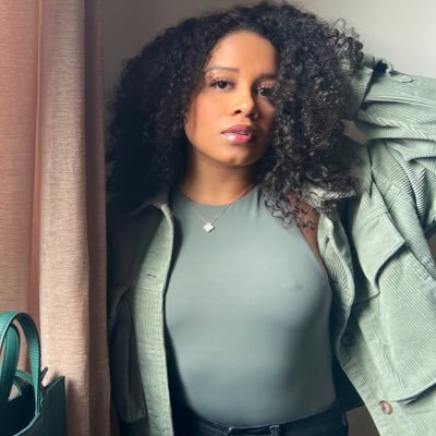 NY | PSU 20’ | NYU 22’| insta:@corrinburke :) 🇵🇷🇹🇹