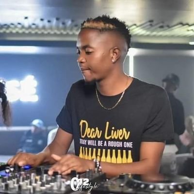 Club Manager, DJ, Producer, Club Manager, Events Co-ordinator & Former Munghana Lonene FM Ta Duma mix DJ
Bookings: +27678218497 or kincmusicsa@gmail.com