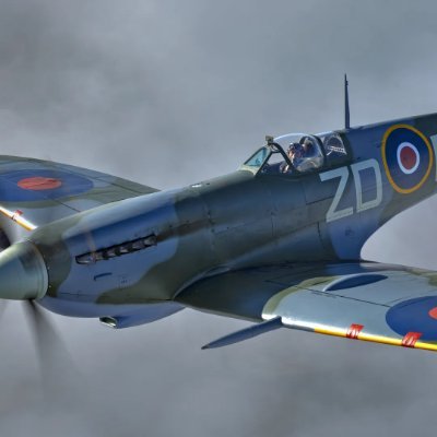 Edwardyoyr's profile picture. Christian and English