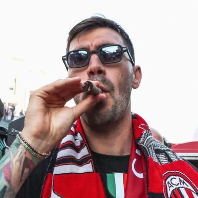 abdulluhassan's profile picture. ac milan | seria a | football ⚽