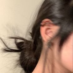 ann_ie468's profile picture. I got that red lip, the classic thing that you like.💄