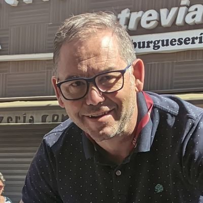 DiegoRosique3's profile picture. Padre, lector,Informado,currante ,motor