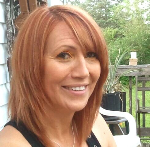 Yellowrosenblm's profile picture. 