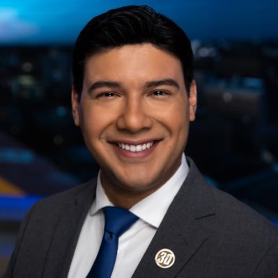 Emmy award-winning journalist @ABC30. @CSUF alum🐘| Proud Chicano🇺🇸🇲🇽 | SoCal Native🌴 *Likes are not endorsements*