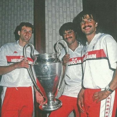 trossi10's profile picture. 