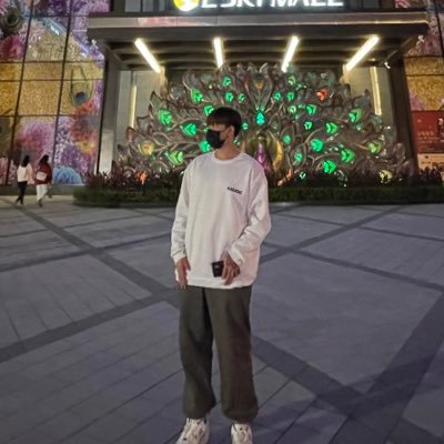 dedryu1's profile picture. 17y 腿控