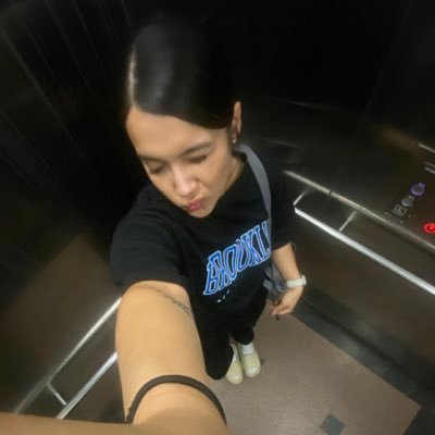 somehwerebtwn's profile picture. all the things