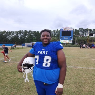 5’10 248 LT,LG,C,DT Class of ‘25 gpa: 3.9 Fort Dorchester High School Email: Xzavion0219@gmail.com or darry.lcaldwell1@icloud.com  Phone number:843-642-3956