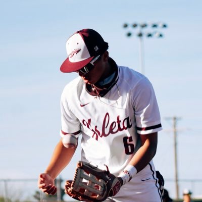 Ysleta High School 24’ Centerfield,DH, 6’2” 3.7 GPA, email- morelozano915@gmail@com (Uncommitted)