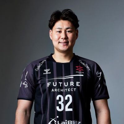 Handball player 
ZEEKSTAR  TOKYO  No.32
試合チケット情報はリンクからご覧ください✨