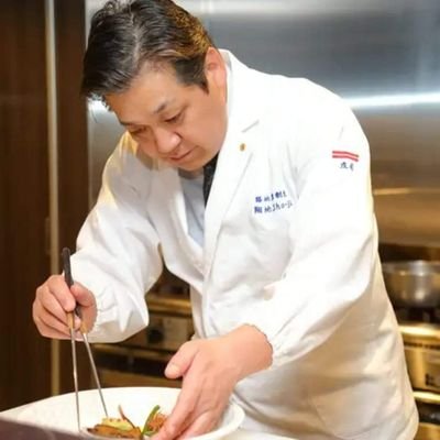 S14FKfFTSq95412's profile picture. 好奇心旺盛な和食料理人です（笑）
これまで36年ひたすら日本料理と向き合ってきました。
ほんの少しでも伝われば嬉しいですね🤗
どーぞお気軽に見てくださいませ(*^^*)　

#和食　#北海道　#料理人　#赤坂　#料理長