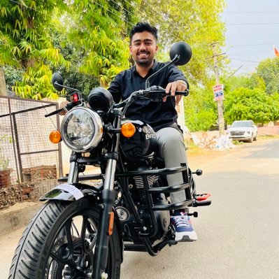 DineshC88919353's profile picture. 