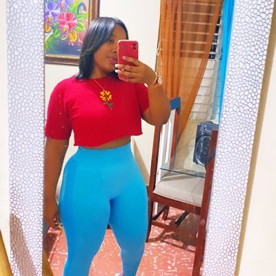 _odaarochee's profile picture. No recibes lo que das, pero lo que das representa lo que eres, y eso es lo importante💜✨