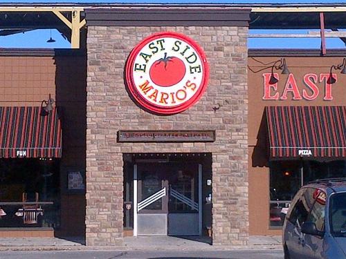 ESMBELLSCORNERS's profile picture. 21 years and counting with a brand new rooftop patio. Great food, fun and family!!