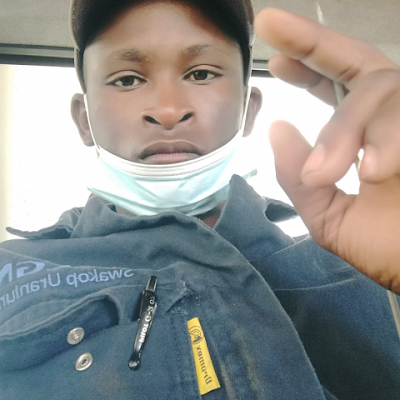 AronjrH46470's profile picture. Artist by making; Artisan⚒️