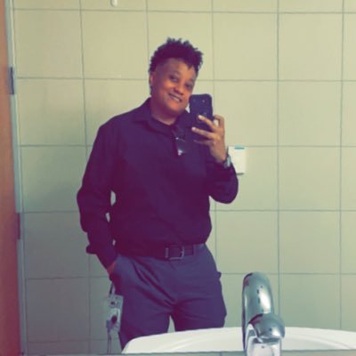 Sim/IT Tech junkie 🧑🏾💻🖥️ | Gamer 🎮🤓 Follow me on IG for ALL the shenanigans 😝