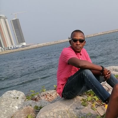 Just me. Certified Accountant. Financial reporting I Finance operations I Tax Professional Ex-Big 4.
Die hard LFC Fan 💪💪💪