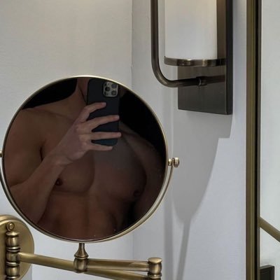 bobbie_burnsK's profile picture. 