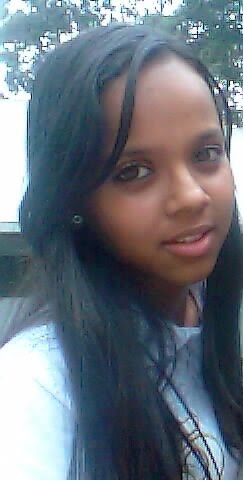 15 anos,são paulina,paulistana,sincera,atrapalhada,otiista,bricalhona,amiga,fliz,loka as veses,sagitariana,legal,chata as veses,educada s´com qm merece......