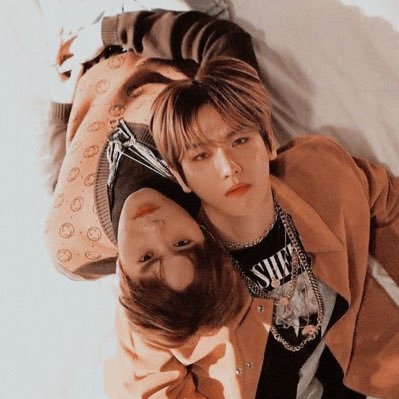 meowwannaexoo's profile picture. سهام اس‌امو مثل شورت مامانش پایین میکشیم 👊🏻