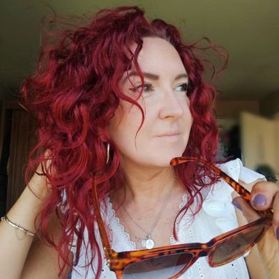 ☆ Founder of @countonusrmt
☆ #Mum of 👨👦
☆ #juvenilearthritis & childhood #scoliosis advocate
☆ Sharing #alcoholfree life @dash_ireland
☆ Powered by prayer 🙏