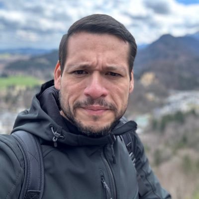 abraham_pareja's profile picture. Back in #munich  / Master Degree on Information Technology Management / No discuto Politica, checkout https://t.co/d2dBxQNnY7