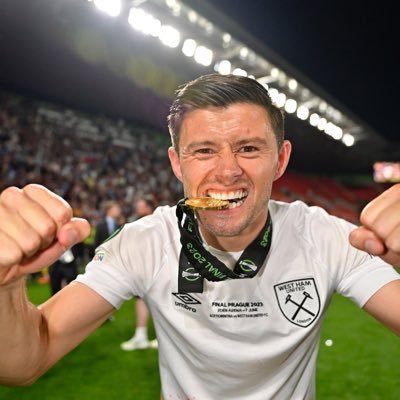 moheat13's profile picture. ucl winner 24/25