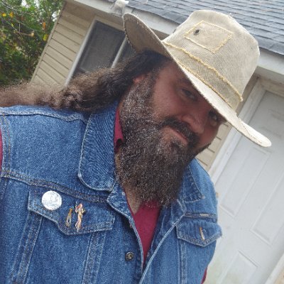 Just another Armed & Charming storyteller. Sometimes with special guest cats.
Last seen tracking down a tracker in Red One.