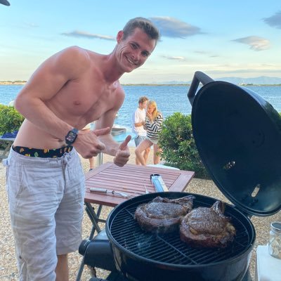 Zjwerdy's profile picture. train by day Joe Rogan podcast by night, all day