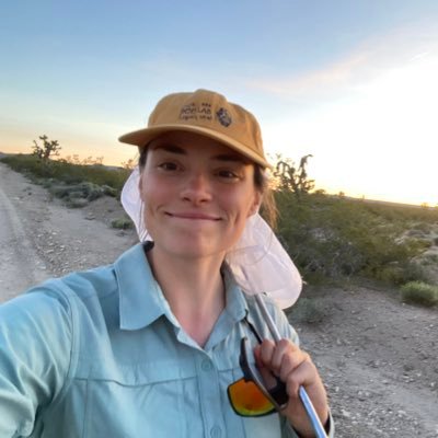 Utah State University PhD Student 🐝🧬🌵🌈 📻 | she/her