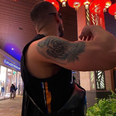 hughavisk's profile picture. vida longa aos loucos.