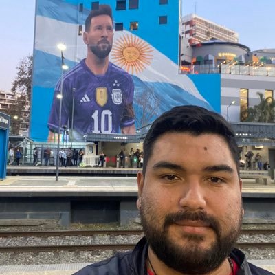 Mañana será otro día, depende del cristal con el que miras. Todo es horrible o terriblemente bello. Periodista deportivo en @futbolerosgt @lared1061 y gamer.