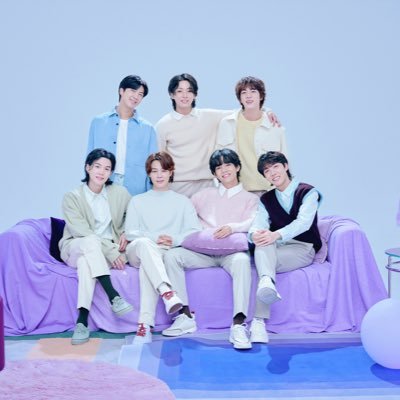 大人アミです。ただただバンタンが好き💜（オルペン）✨よろしくお願いします。韓国語・中国語勉強中！避難垢→@reiko61311