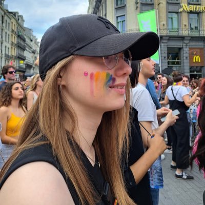 VibesAlexx's profile picture. 👽🌈☯️