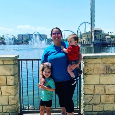 Charv0825's profile picture. 