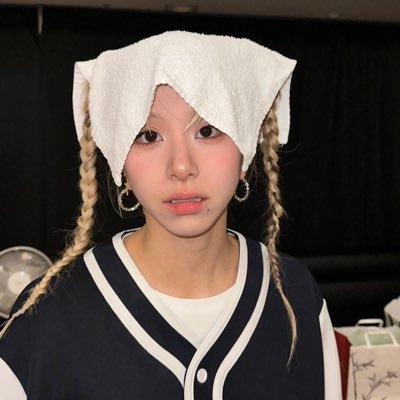 keyos_chawss's profile picture. idiot.