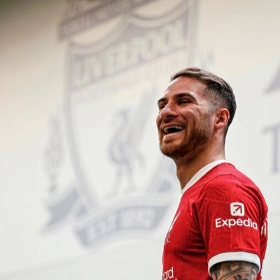 Liverpool fan🔴Liverpool related page| Giving my thoughts on transfer news and club updates| Keeping you all updated with the latest news| Plus much more