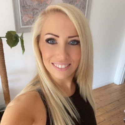 nualaconway's profile picture. Passionate about HR, dance and enjoy spending time with my favourite humans. Work hard and have fun is my motto :)