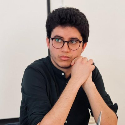 Tunisian activist. MA Social Anthropology @CEU | Working on Mediterranean border, visas and (im)mobilities (EU- Maghreb)
Cinéphile | LFC fan.   منحاز لمن هم تحت