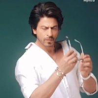 .(@ShahrukhBhaiEra) 's Twitter Profile Photo