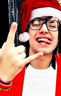 euu amo meu divoh'@pelanzarestart.. se vc ama ele... da um FOLLOW AKE. since:21/03/11 bjus.by:@Evelynnardo
respiro por tii lanza!