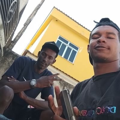 angolavqq34851's profile picture. 