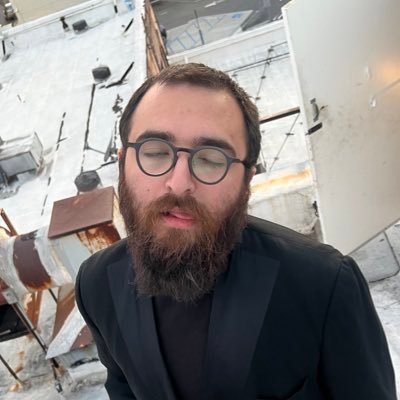 Adam doing design things - previously doing things @ Alchemy // SyndicateDAO // IDEO
