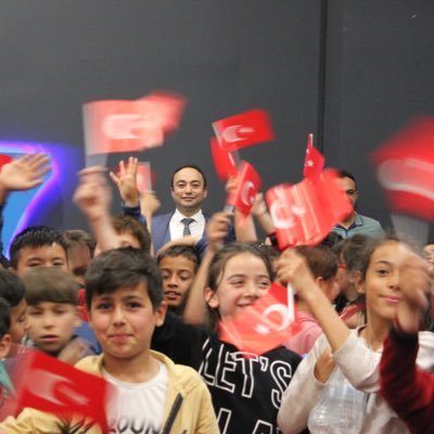 Zorlukla beraber tarifsiz bir kolaylık vardır. Beşiktaş 🦅 Çarşı /Göç/Uls. İlişkiler/ Fırsat buldukça Okur/ Oldukça Gezer