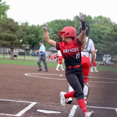 Fort Scott High School | 5’4 || 🥎🏀 | Middle infield-Utility | Point Guard | 3.93 GPA | 2025 |