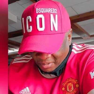 Deep House lover Man United and Kaizer Chiefs supporter ✌🏿Energetic and focused.