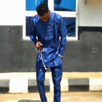 EloQUent🤡💫 (@ade_square_) 's Twitter Profile