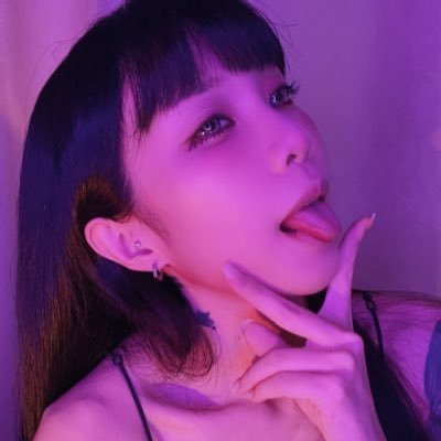 roseMiku1222520's profile picture. 更多都在：https://t.co/LTBmr0iRLe