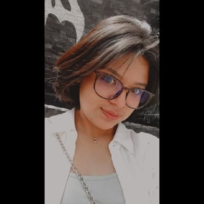 lupita16004's profile picture. 